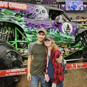 Meet your Posher, Adam